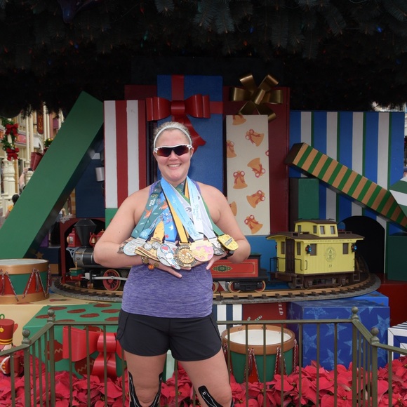 Meet your Posher, Julie - Picture 3 of 3